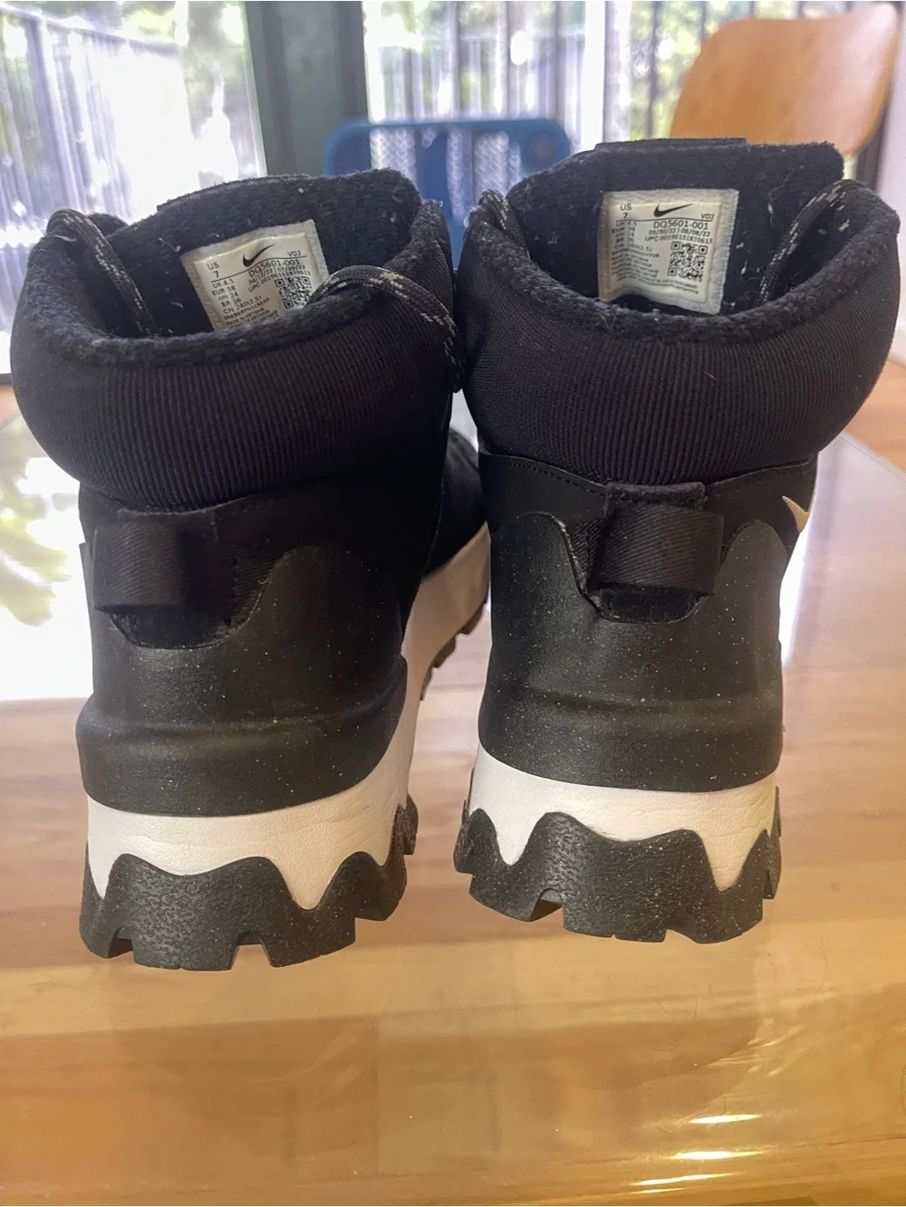Nike Women's Black and White High-Top Trail Sneakers